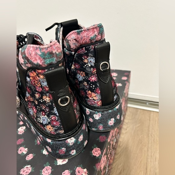 Coach  x Tabitha Simmons - Picture 6 of 11